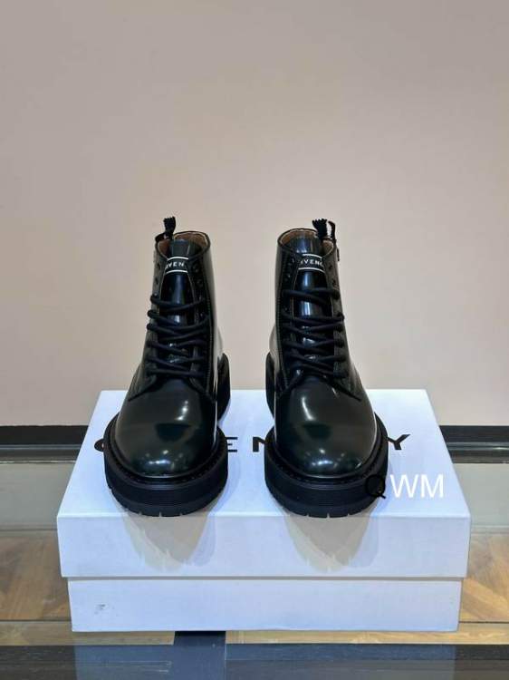 Picture of Givenchy Shoes _SKUGivenchysz39-44WM11015746